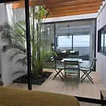 Oasis House Апартаменты Сан-Роки