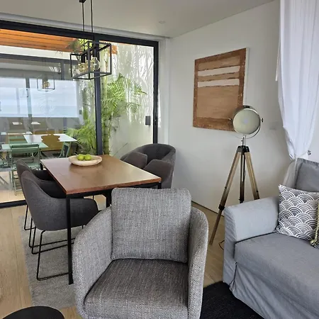 At Azores - Oasis House Apartment